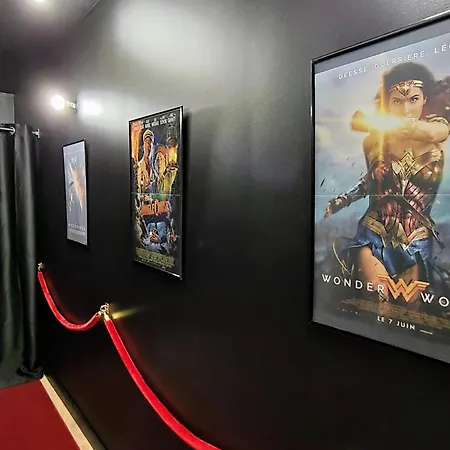 L'experience Cinema Ultime شقة *